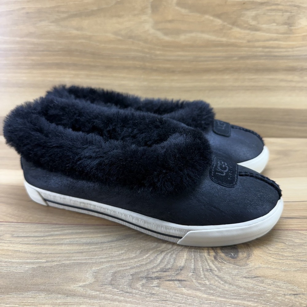 UGG Rylan Sneaker Slippers Womens 6 Black Suede Shearling Fur Low Top Sneakers